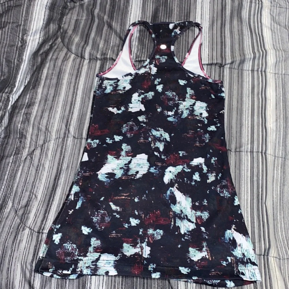 Lululemon athletic tank top, black purple white fast shipping size 2-4